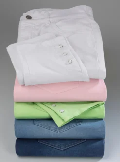 Jeans in verkürzter Form, Dehnbund