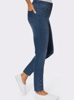 Jeans in verkürzter Form, Dehnbund