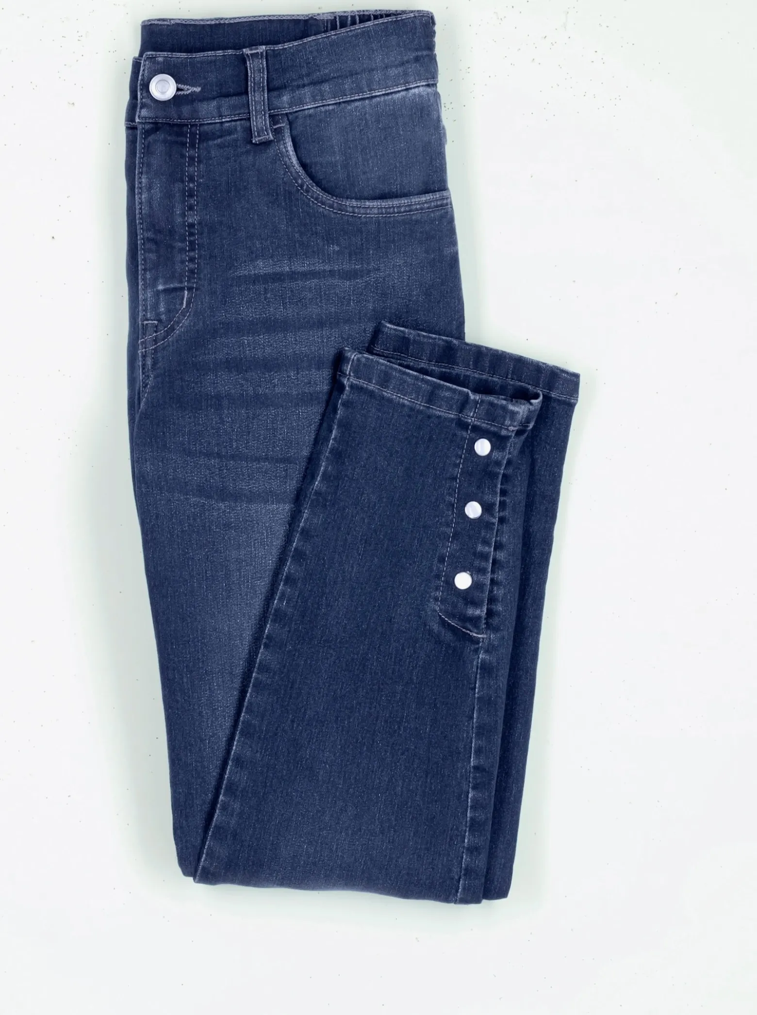 Jeans in verkürzter Form, Dehnbund