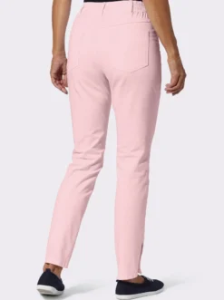 Jeans in verkürzter Form, Dehnbund