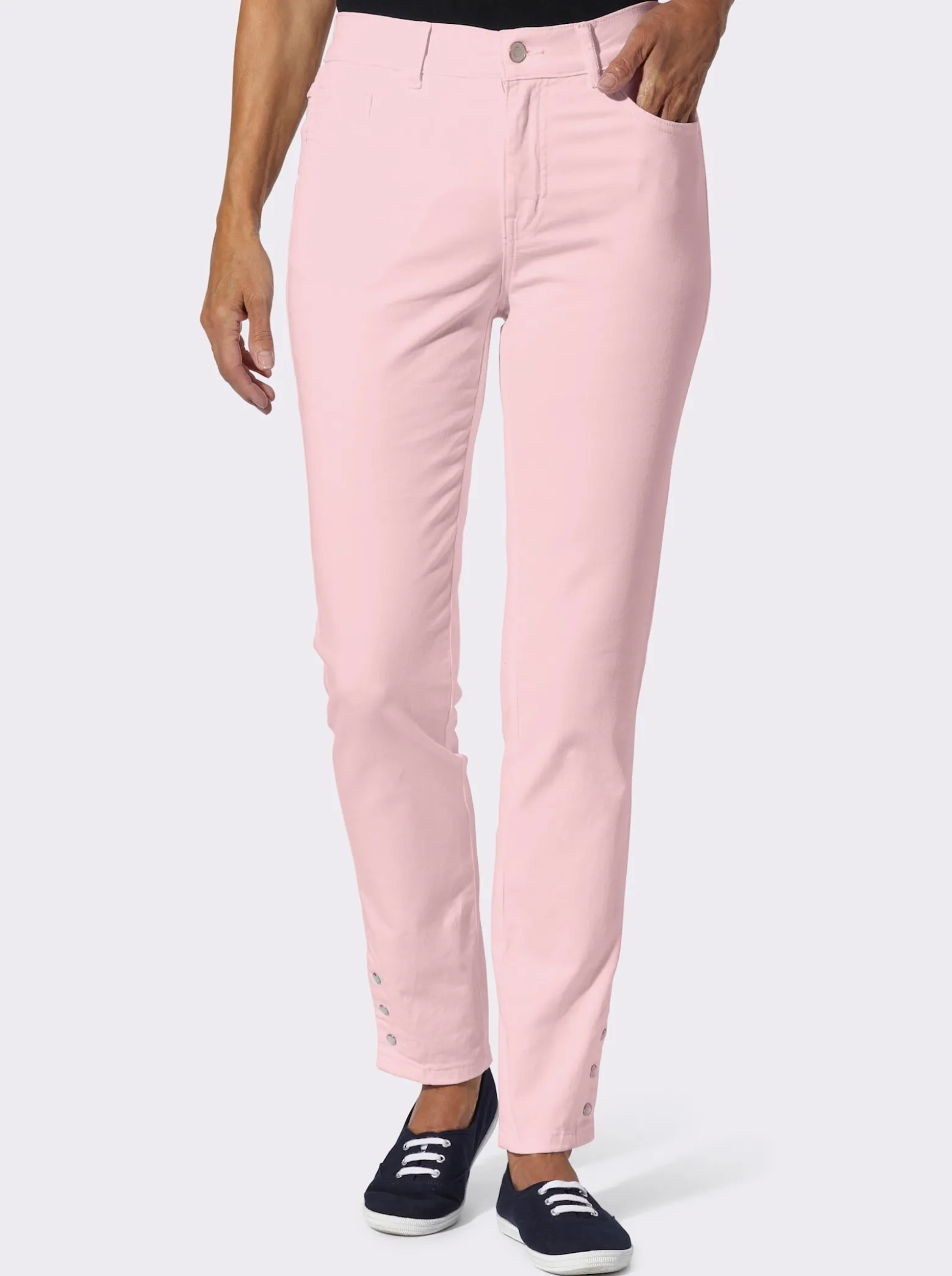 Jeans in verkürzter Form, Dehnbund