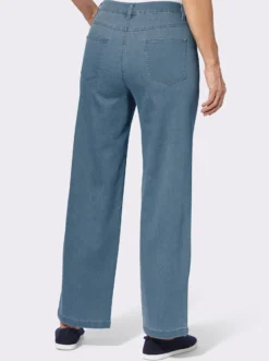Jeans in weiter Form