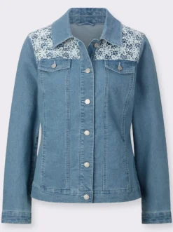 Jeansjacke mit Häkelspitze