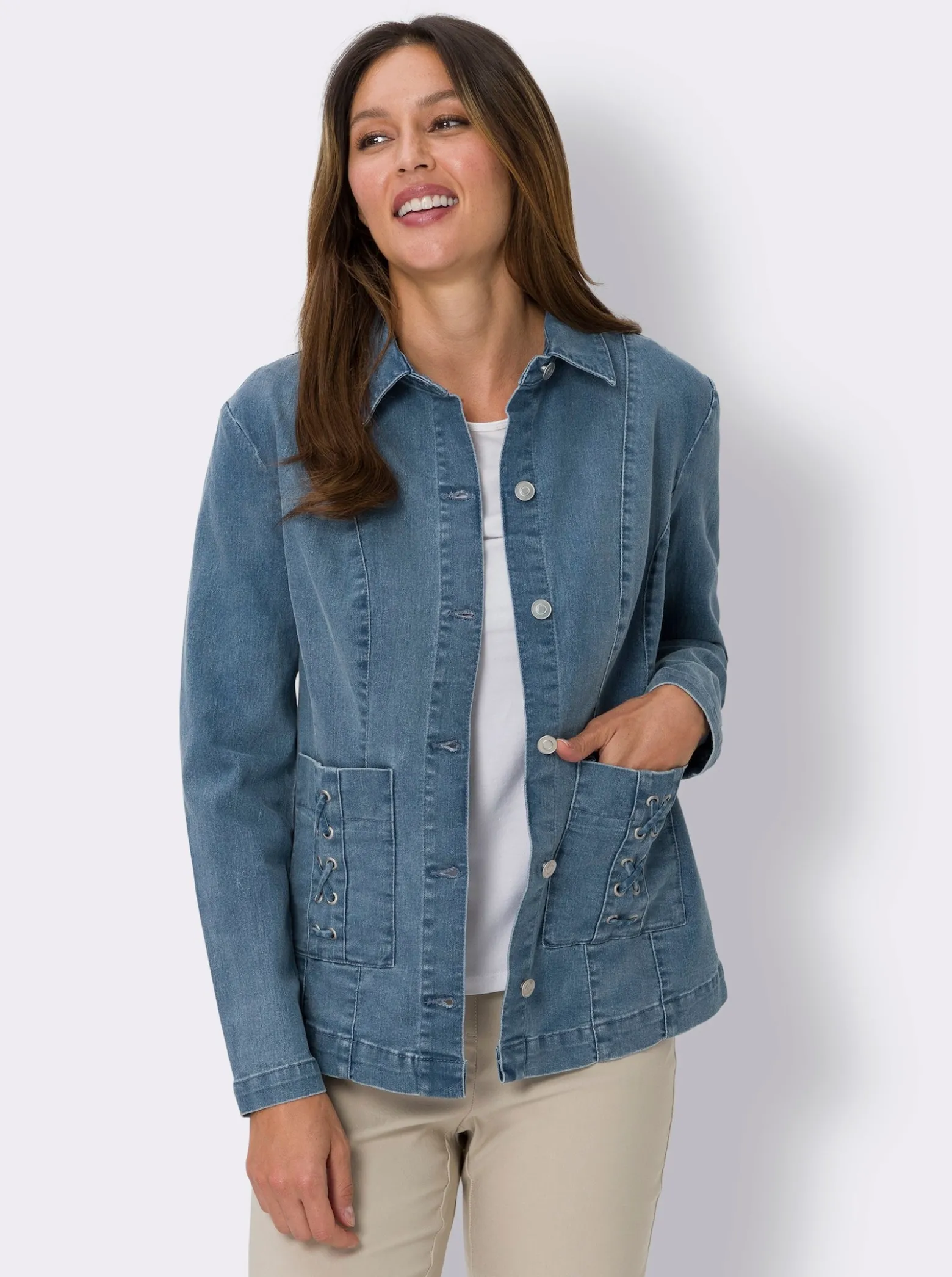 Jeansjacke mit optisch streckenden Nähten