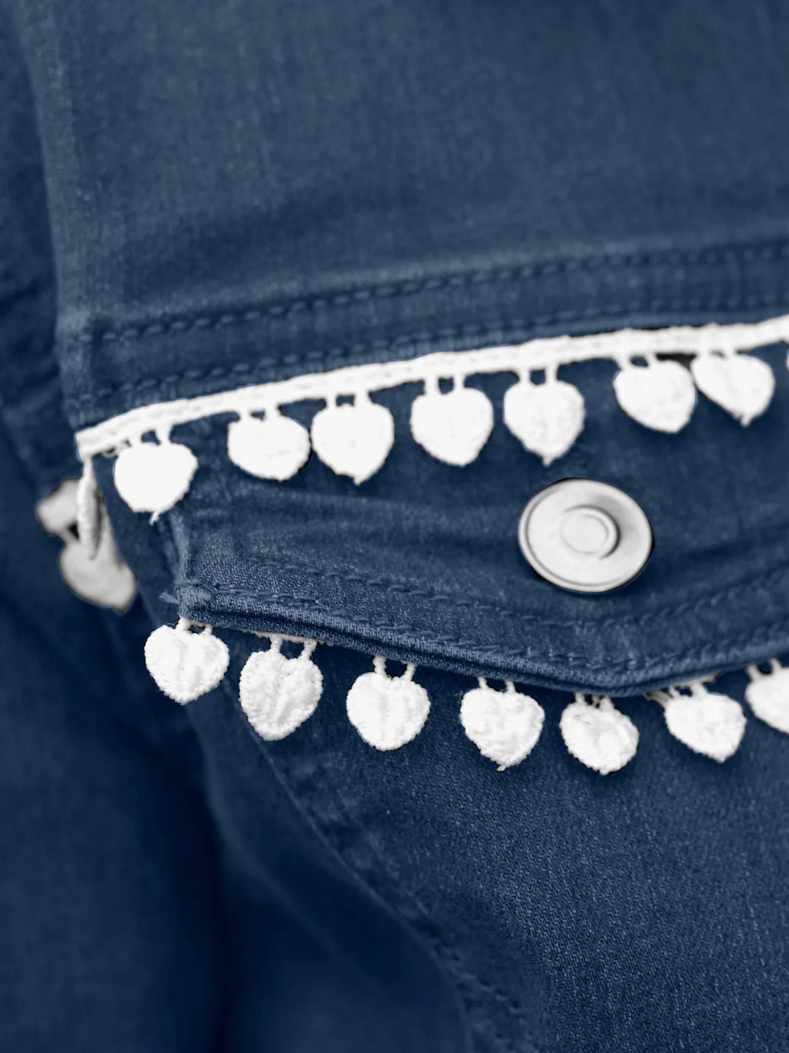 Jeansjacke mit Spitzenband