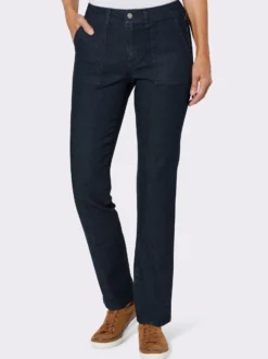 Jeans mit aufgesetzten Taschen
