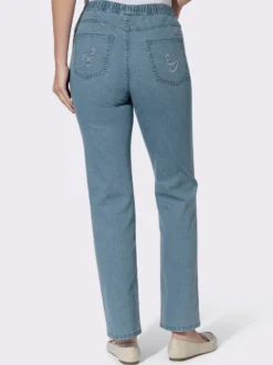 Jeans mit bestickten Gesäßtaschen