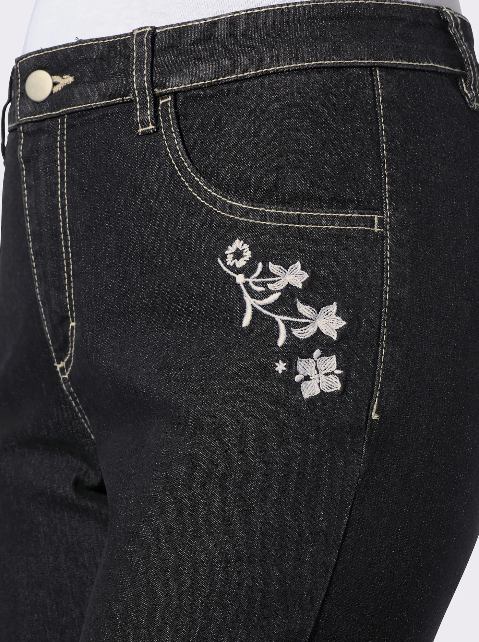 7/8-Jeans mit Blütenstickerei
