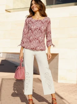 7/8-Jeans mit Cut-Out-Details
