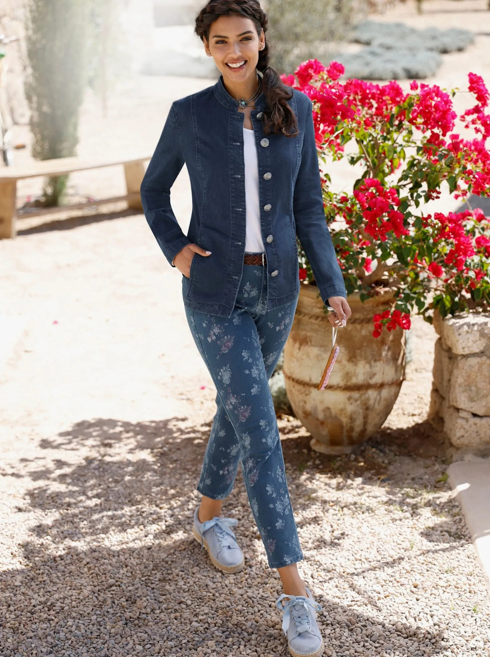 Jeans mit floralem Druck