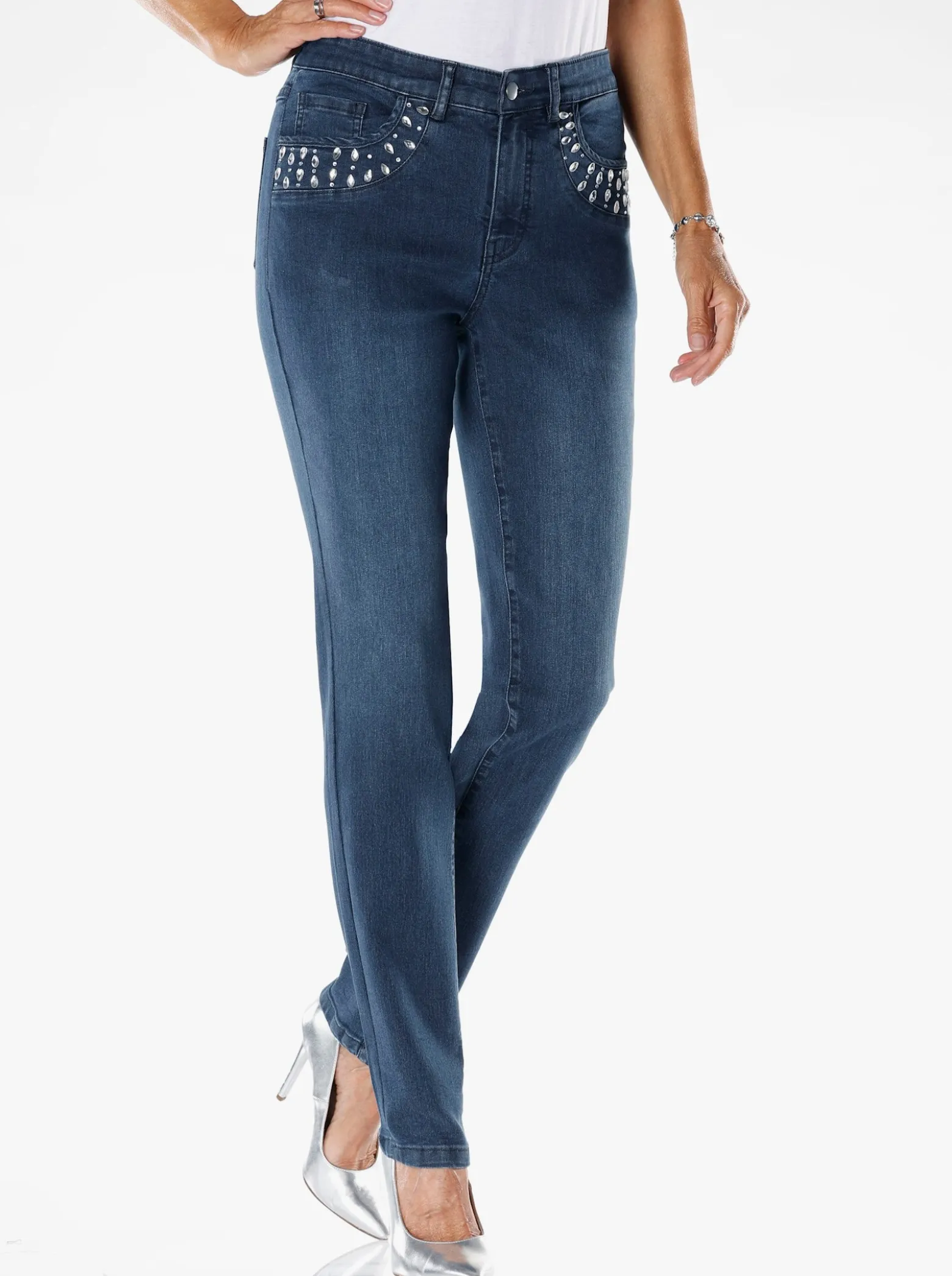 Jeans mit Glitzersteinchen