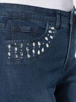 Jeans mit Glitzersteinchen