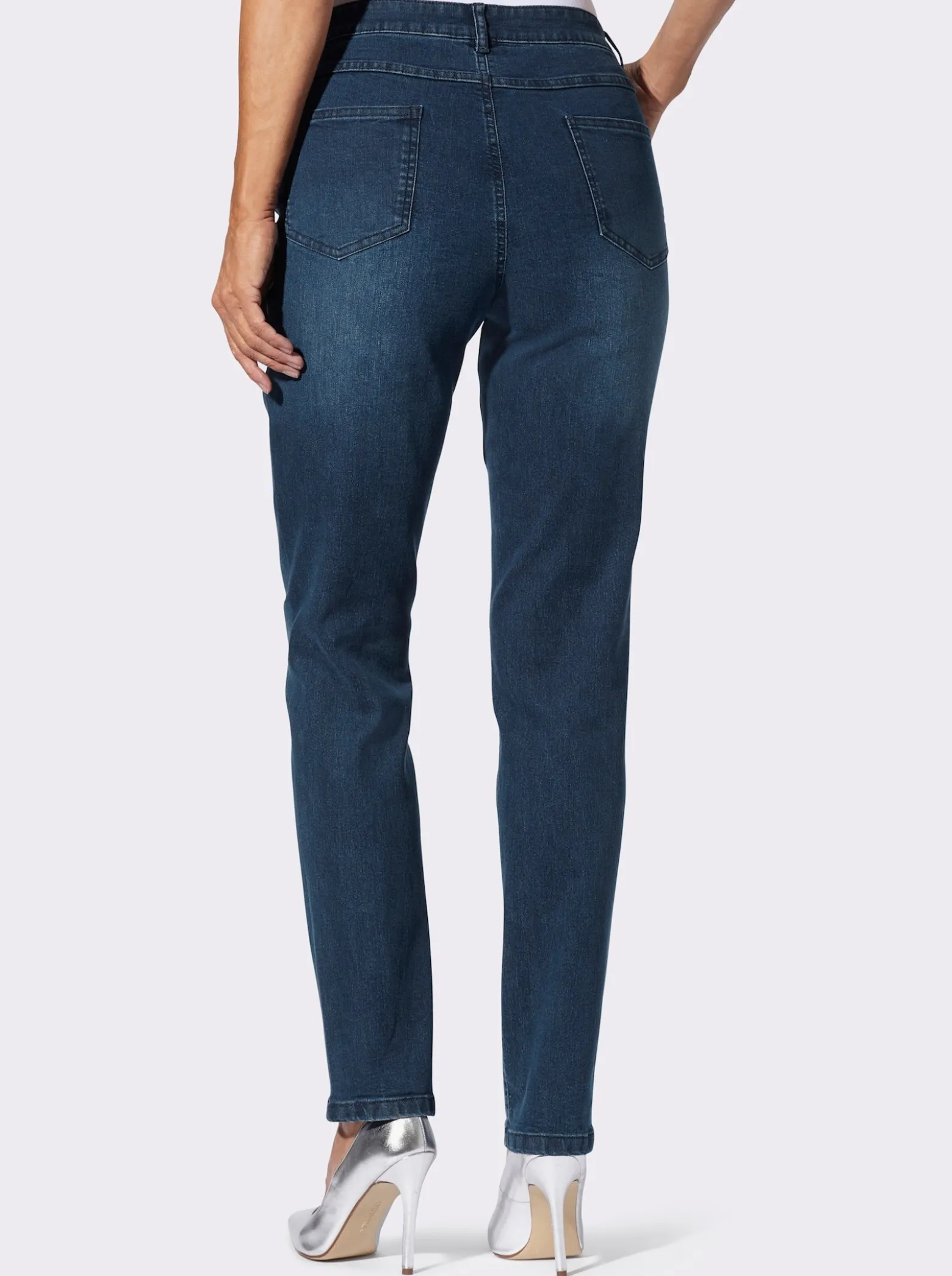 Jeans mit Glitzersteinchen