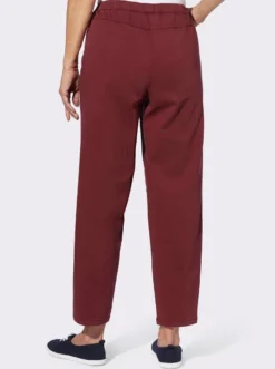 Jeans mit o-förmigen Hosenbeinen