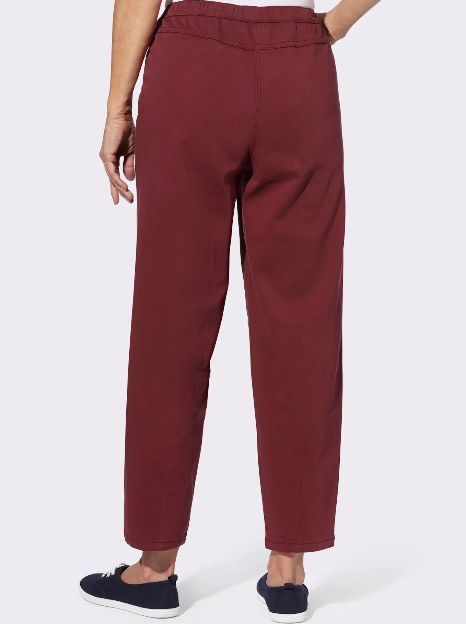 Jeans mit o-förmigen Hosenbeinen