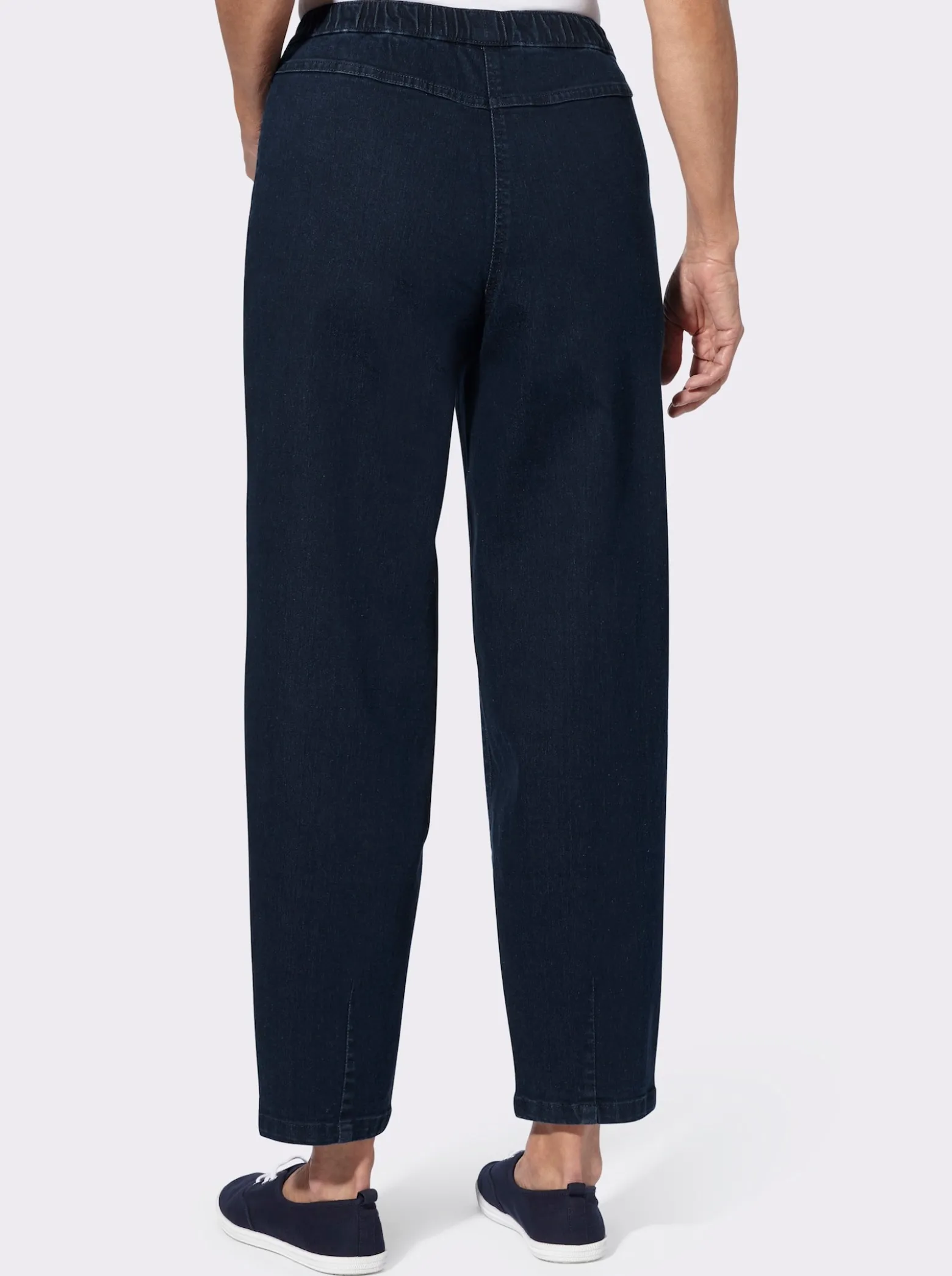 Jeans mit o-förmigen Hosenbeinen