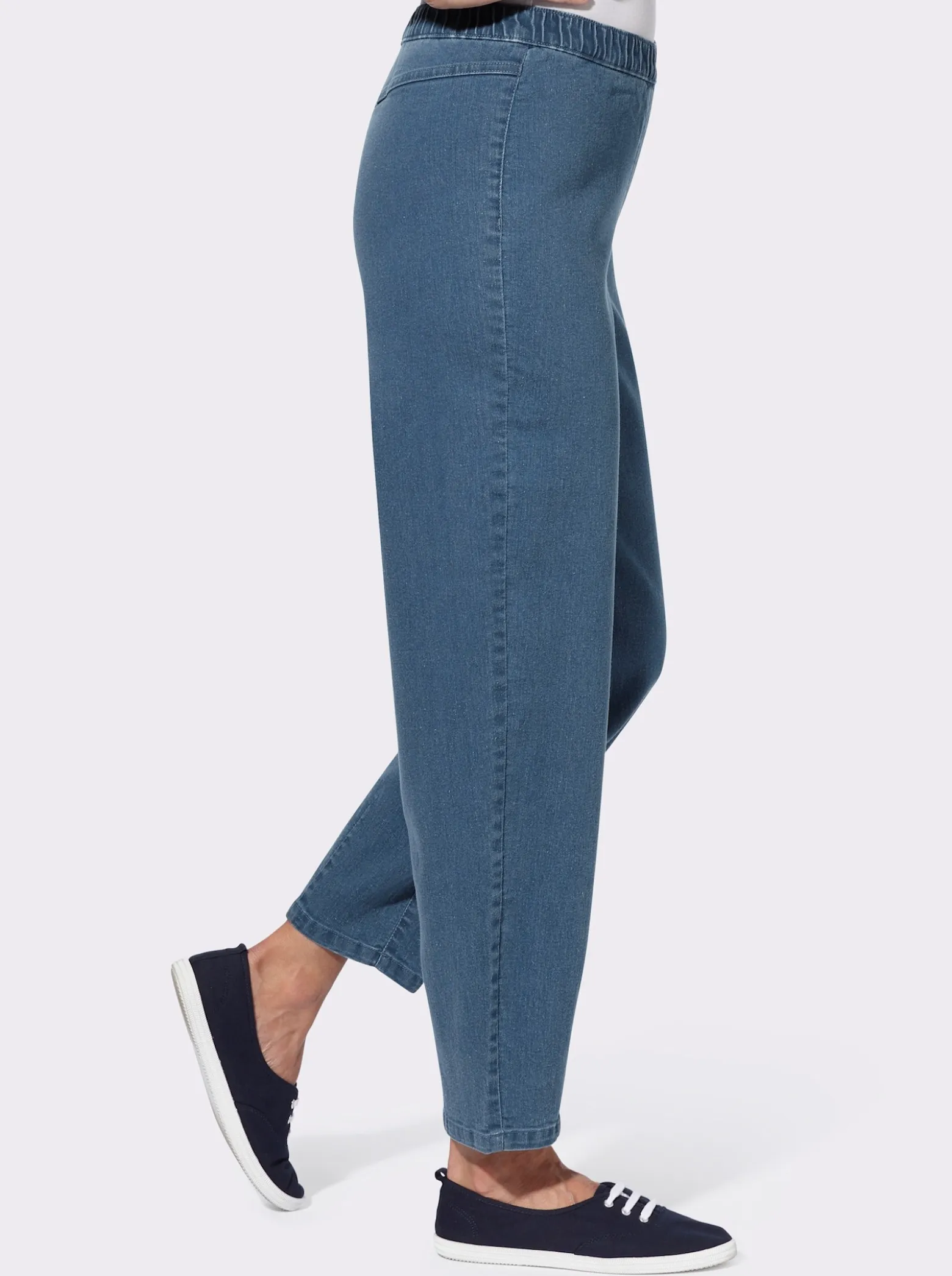 Jeans mit o-förmigen Hosenbeinen