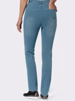 Jeans mit rückwärtigem Dehnbund