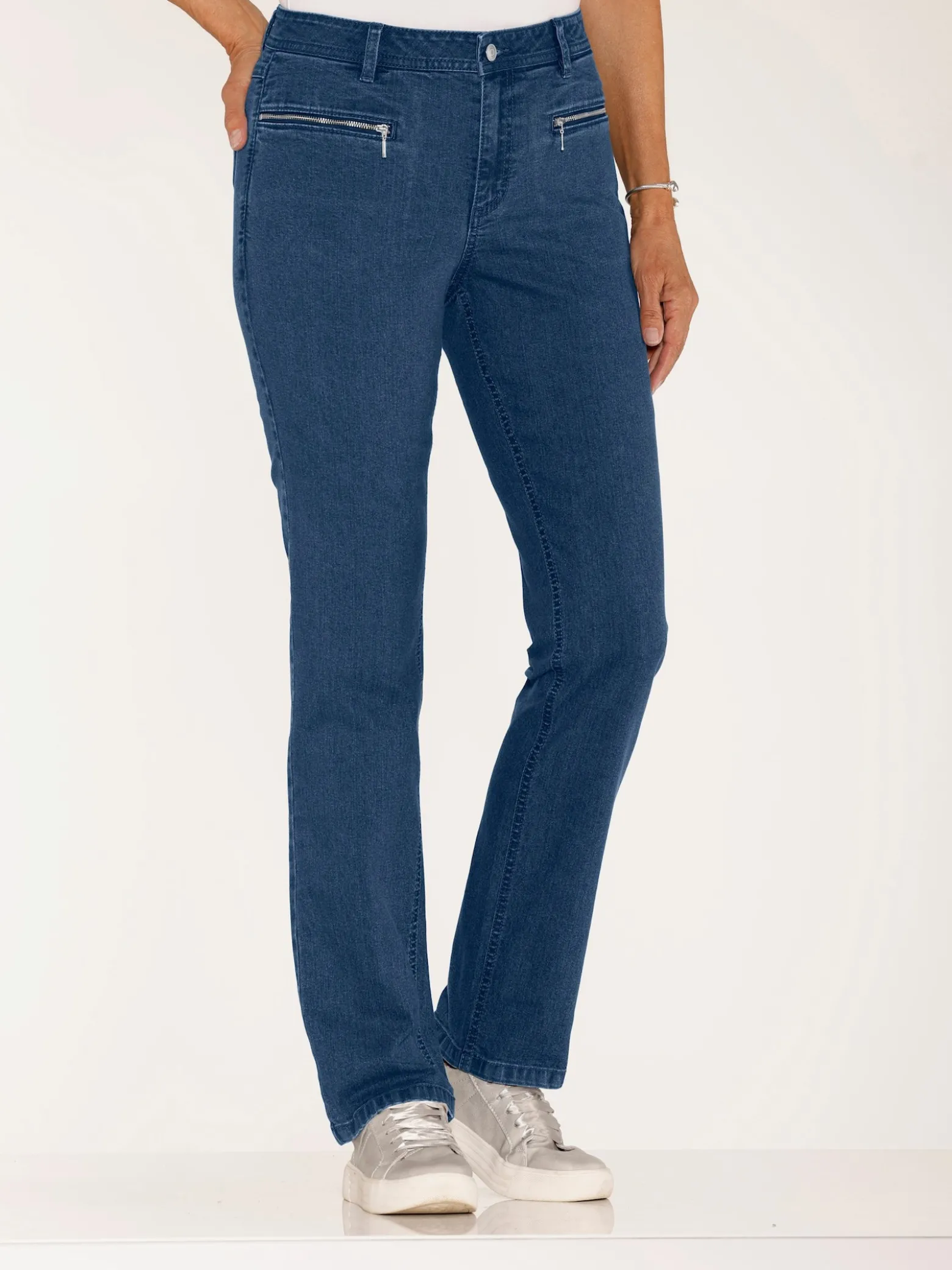 Jeans mit Reißverschluss-Taschen