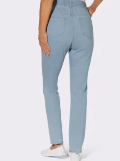 Jeans mit Rundum-Dehnbund