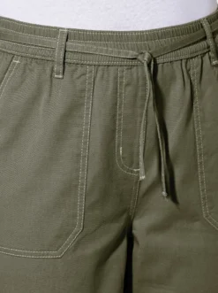 7/8-Jeans mit Rundum-Dehnbund