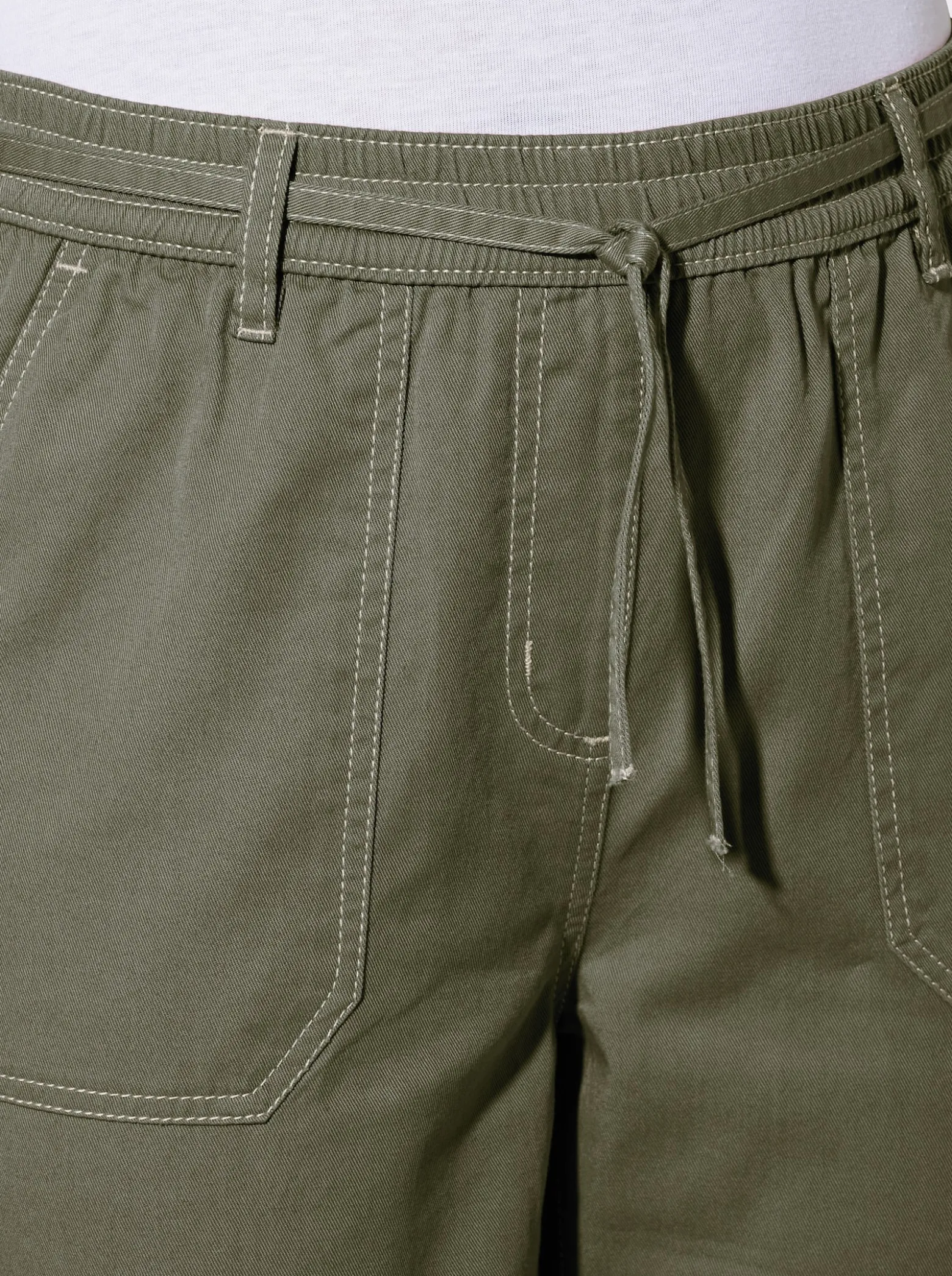 7/8-Jeans mit Rundum-Dehnbund