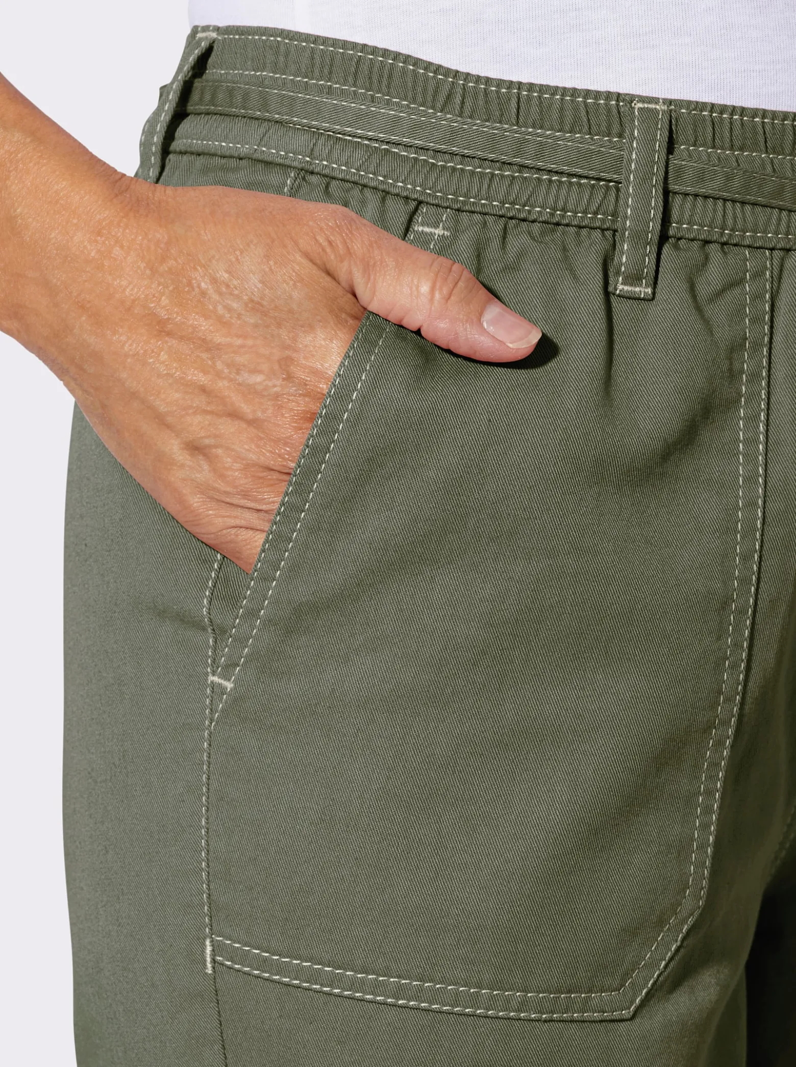 7/8-Jeans mit Rundum-Dehnbund