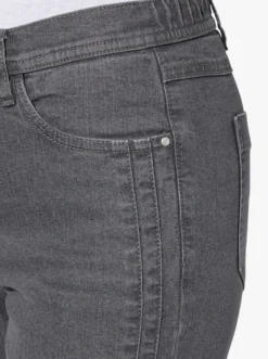 Jeans mit seitlichem Einsatz