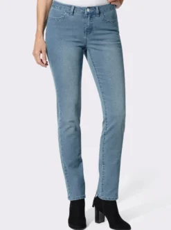 Jeans mit Stickerei auf den Taschen