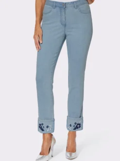 Jeans mit Stickerei und Pailletten