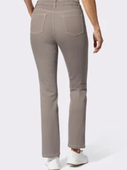 Jeans mit streckender Biese