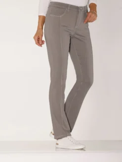 Jeans mit streckender Biese