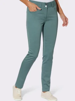 Jeans mit Stretch-Einsatz hinten