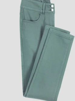 Jeans mit Stretch-Einsatz hinten