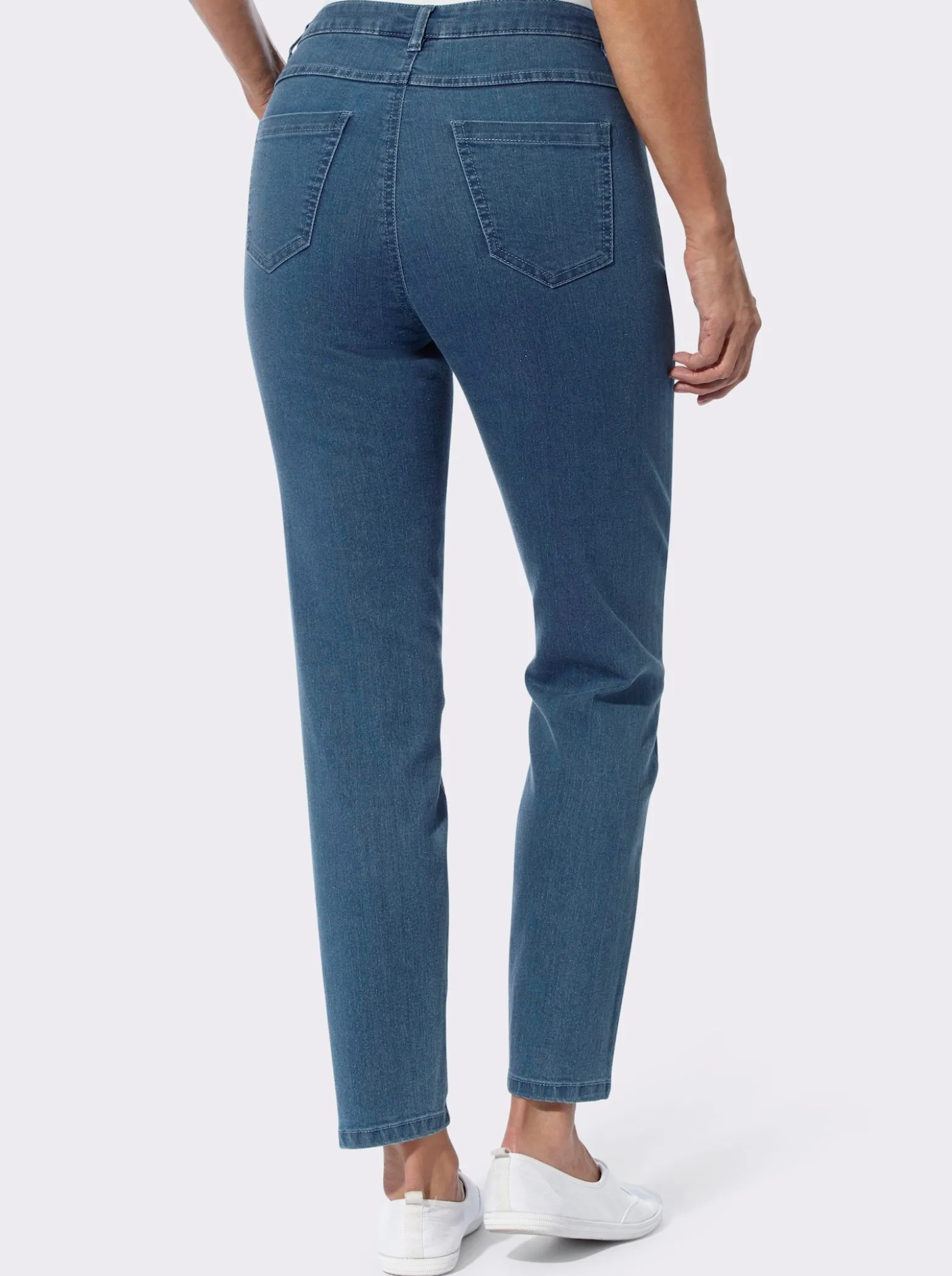Jeans mit Tunnelzug und Bindeband