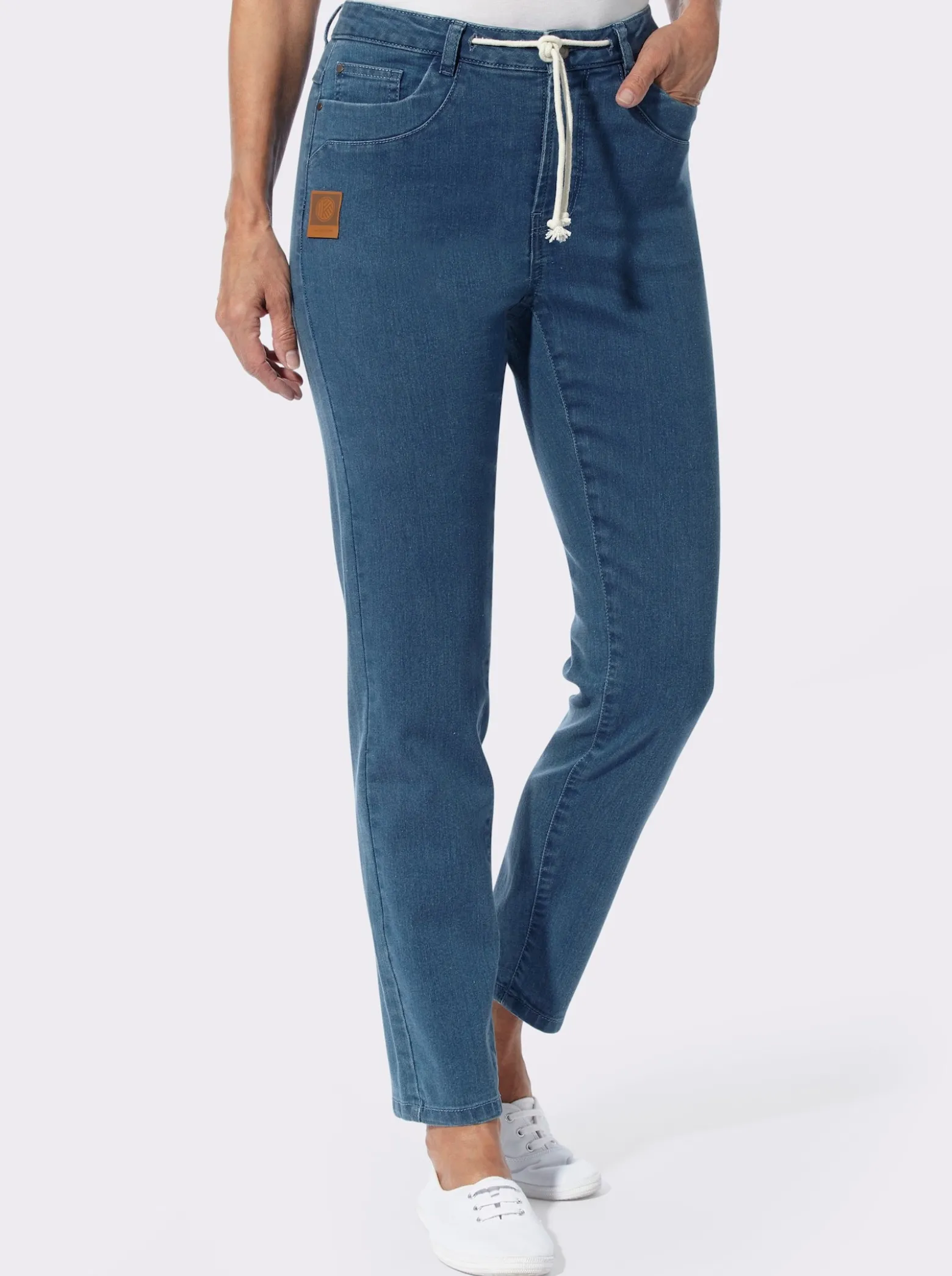 Jeans mit Tunnelzug und Bindeband