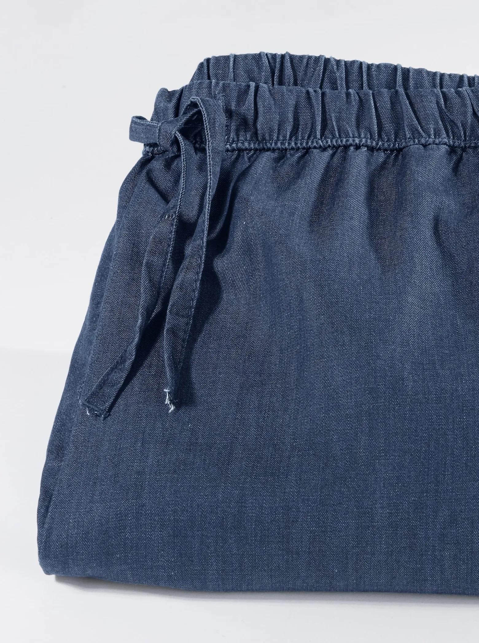 Jeans mit weitem Bein