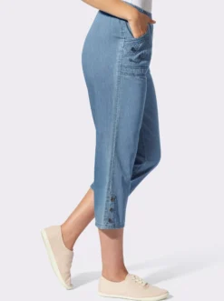 3/4-Jeans mit Zierknöpfen