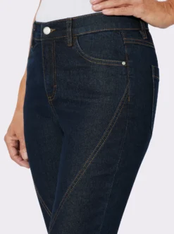 Jeans mit Ziernähten vorne