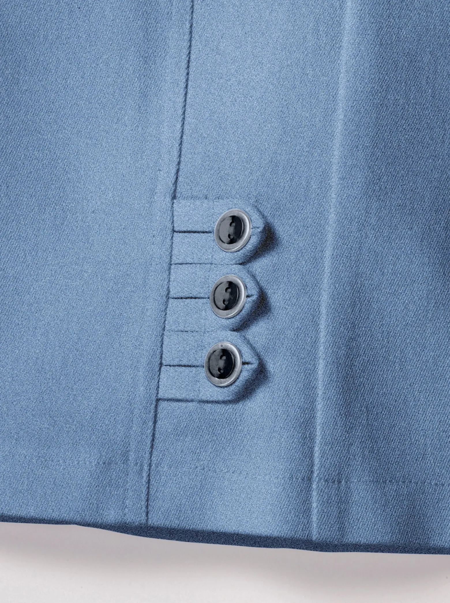 7/8-Jeans mit Zierriegel am Abschluss