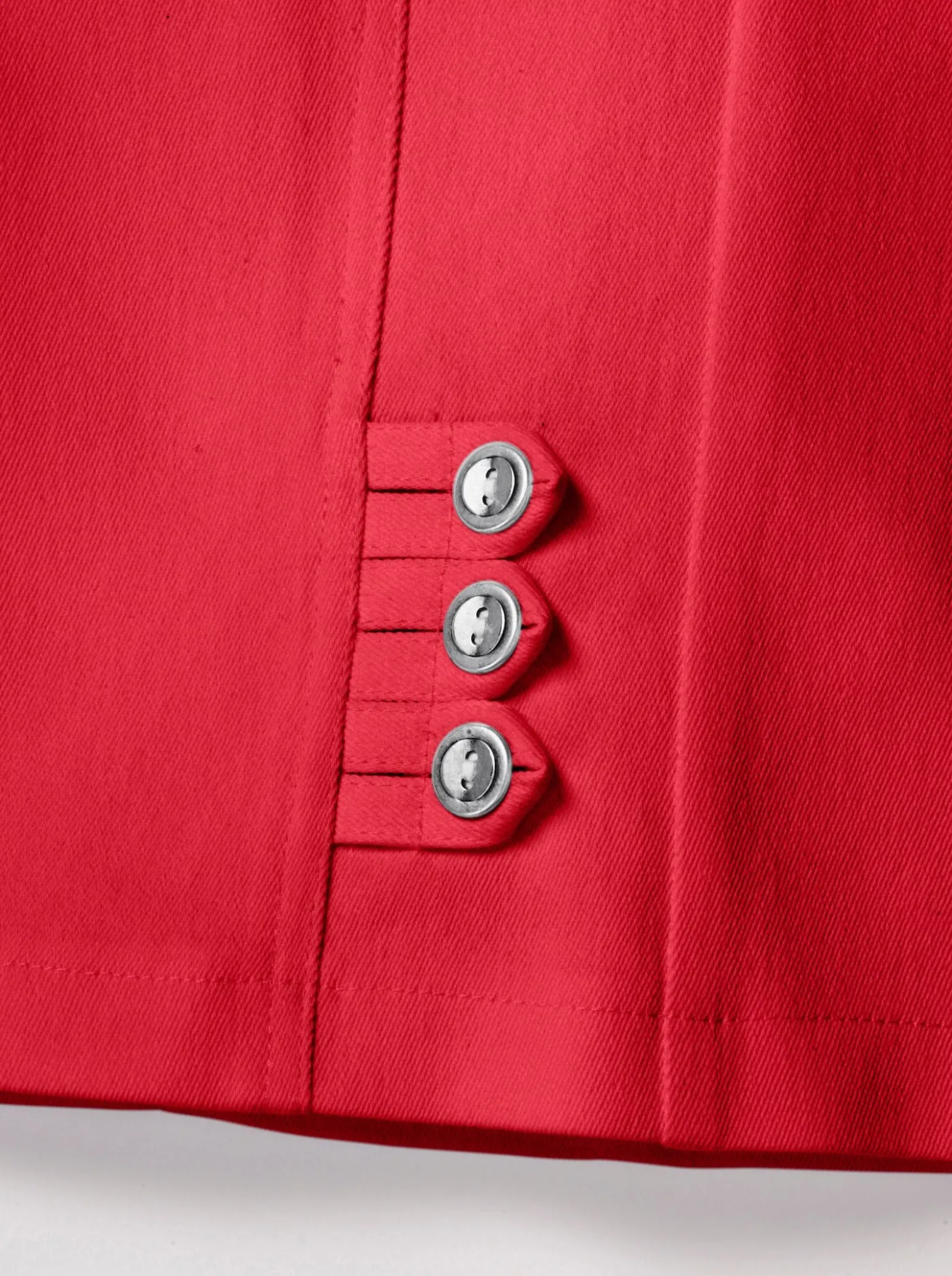 7/8-Jeans mit Zierriegel am Abschluss