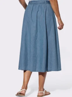 Jeansrock in ausgestellter Form