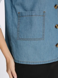 Jeansweste mit Knöpfen in Horn-Optik