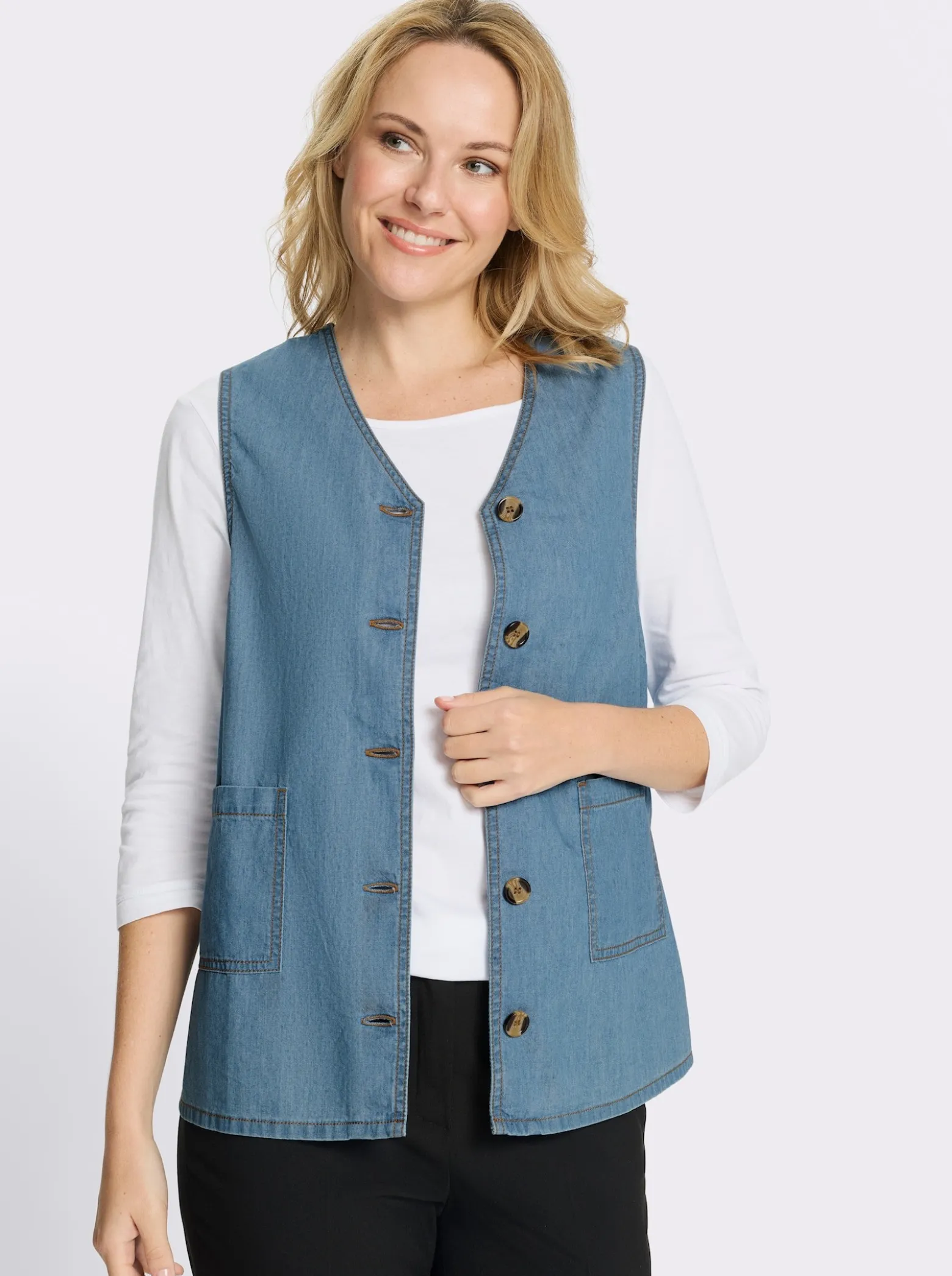 Jeansweste mit Knöpfen in Horn-Optik