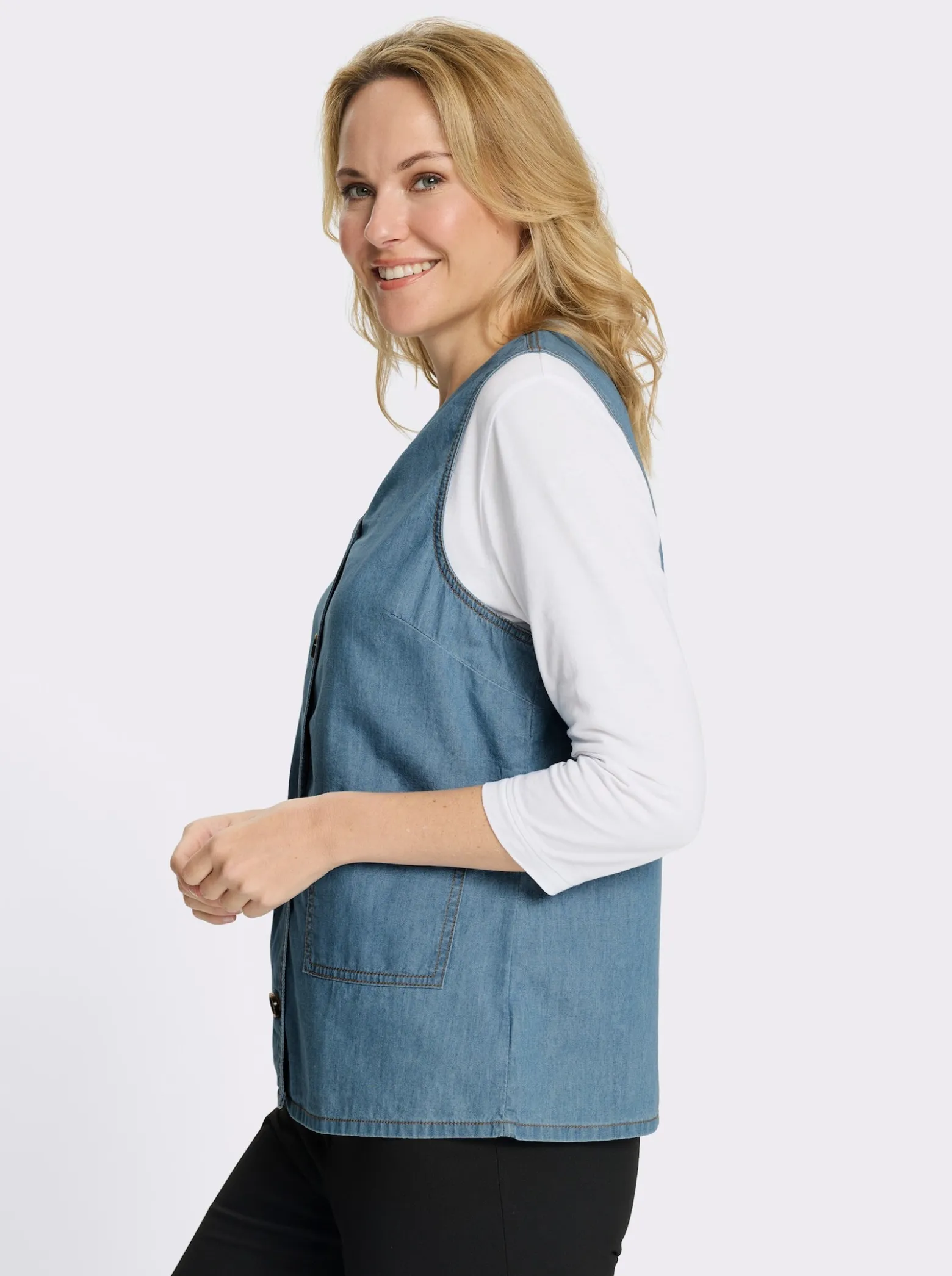 Jeansweste mit Knöpfen in Horn-Optik