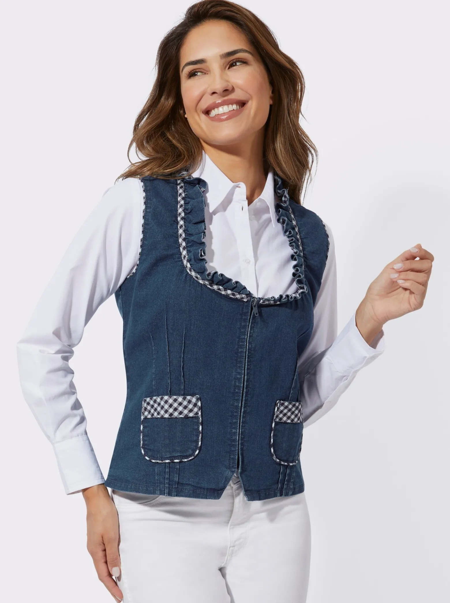 Jeansweste mit Rüschen