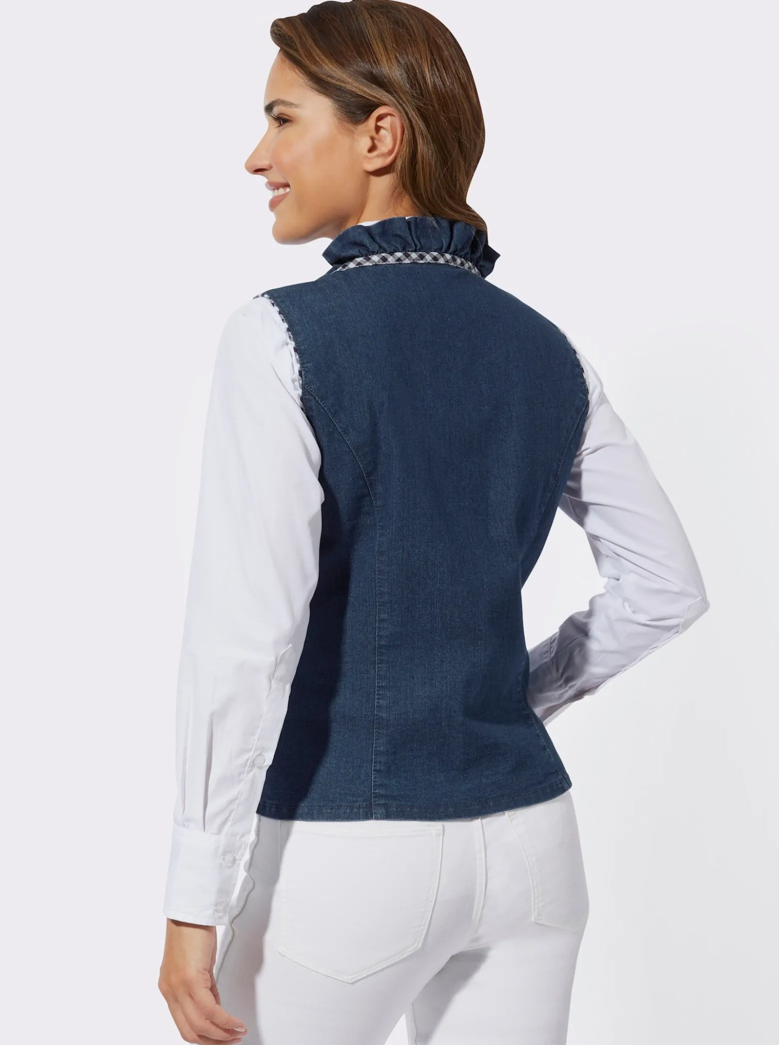 Jeansweste mit Rüschen