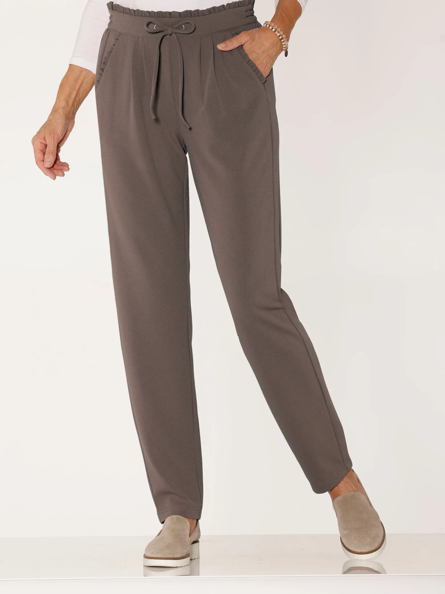 Jerseyhose mit Rüschen am Dehnbund