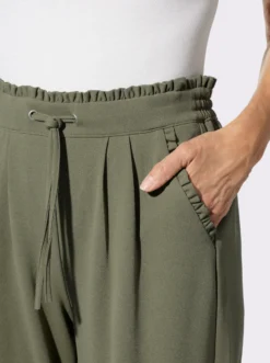 Jerseyhose mit Rüschen am Dehnbund