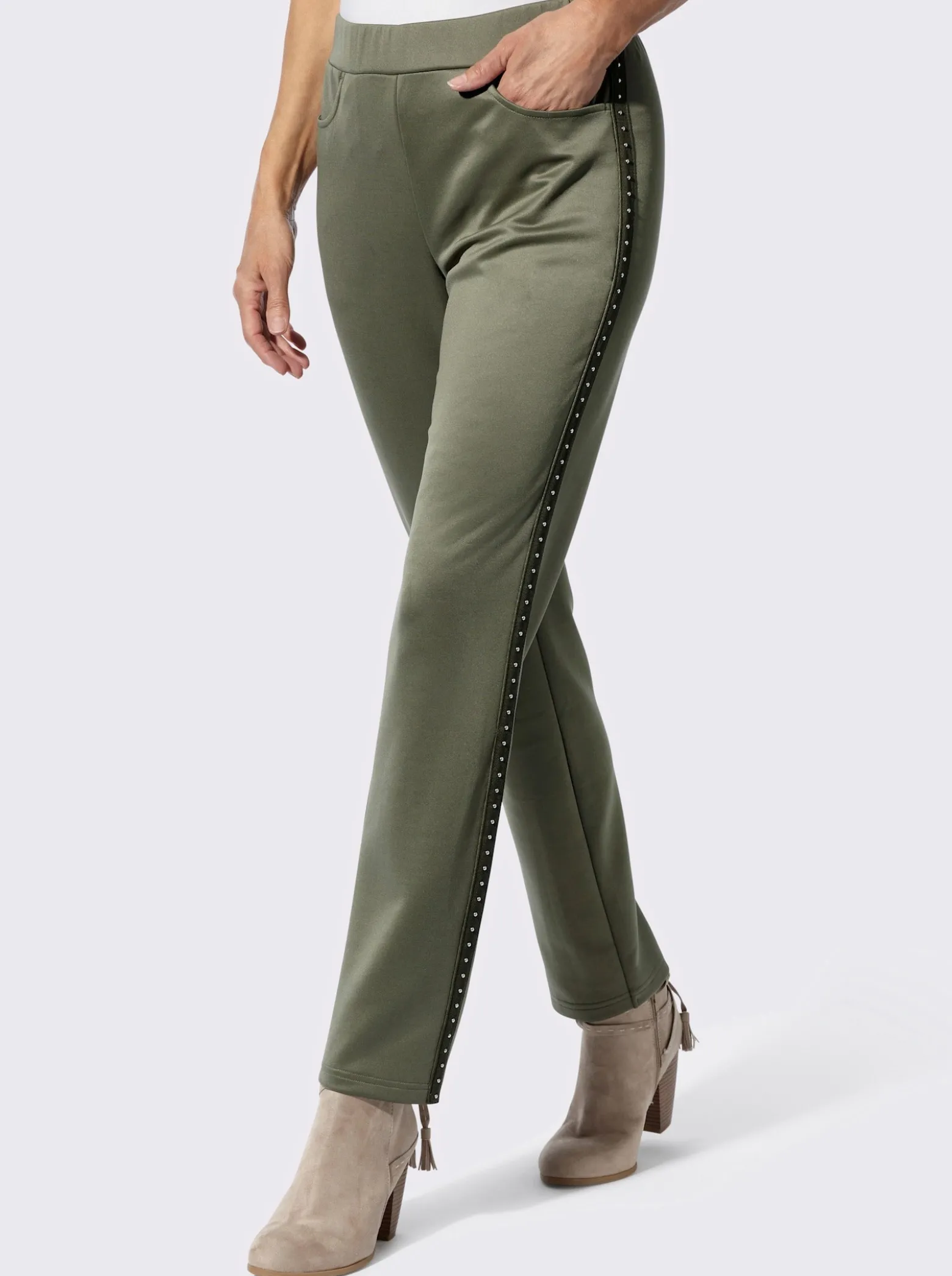 Jerseyhose mit Zierband an den Seitennähten
